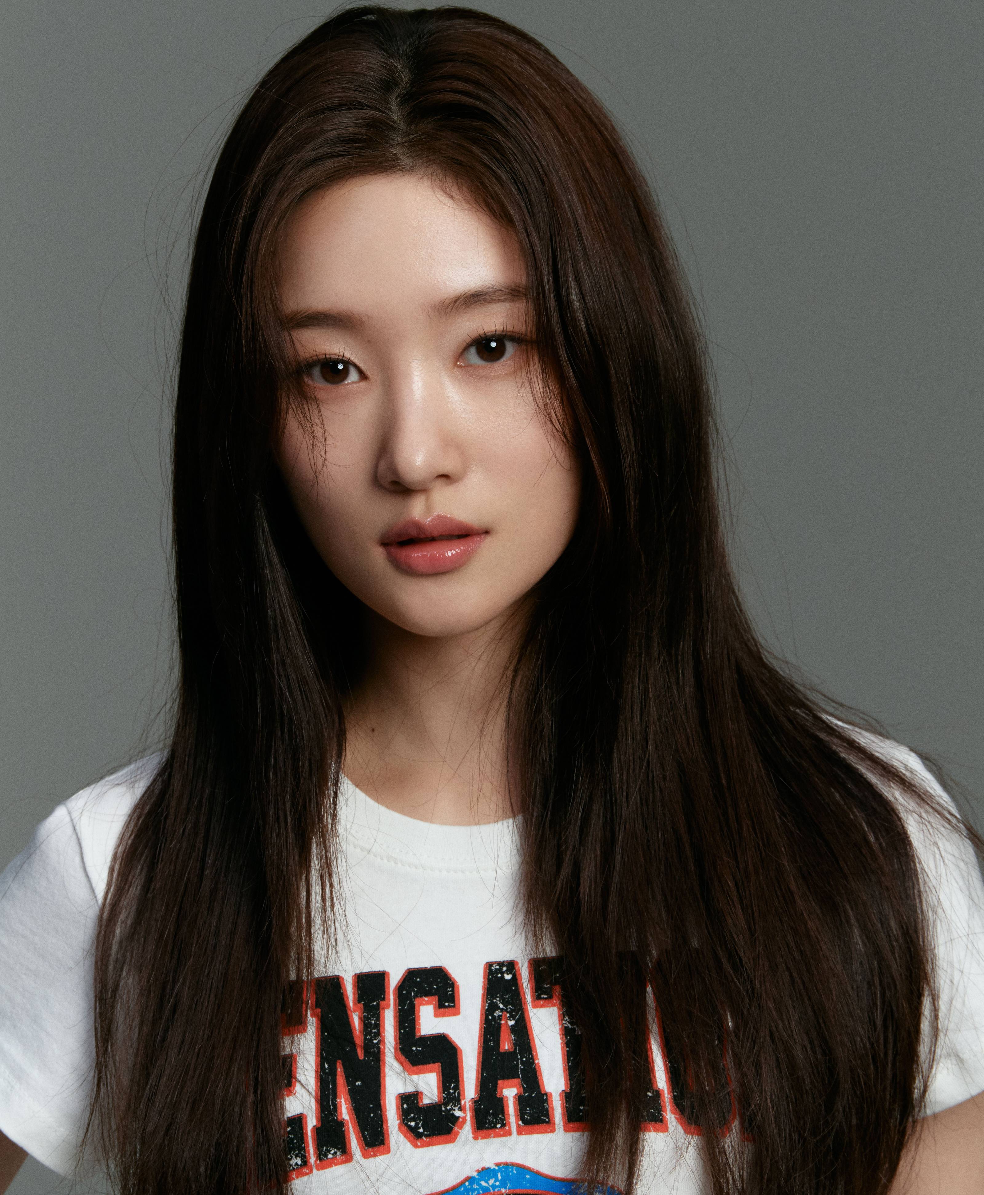 정채연 JUNG CHAE YEON | BH Entertainment
